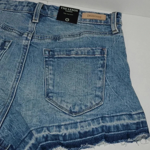 BLANK NYC "The Lenox" High Rise Cut Off Jean Shorts NWT Size 26 - Picture 2 of 9
